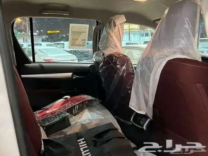 هايلوكس غمارتين بنزين توماتيك 2025 6