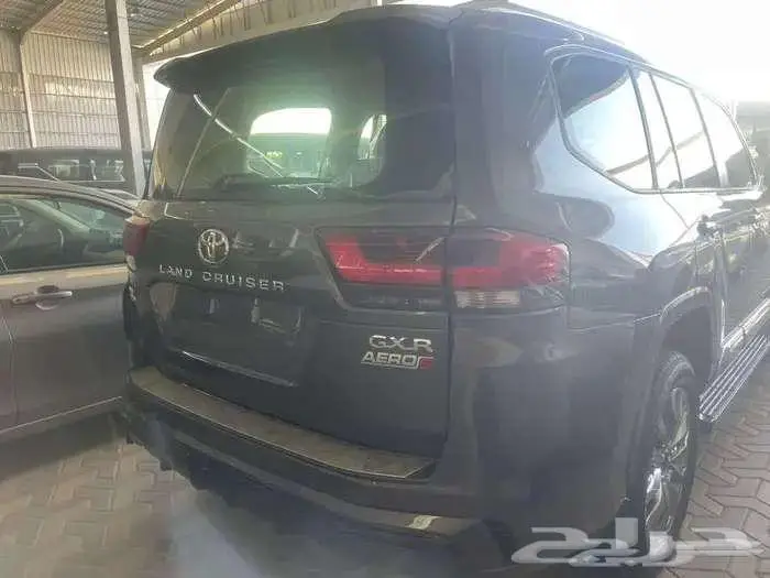 لاندكروزر S جكسار L5 بنزين 2025 - خليجي - رمادي 3