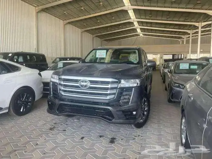 لاندكروزر S جكسار L5 بنزين 2025 - خليجي - رمادي 0