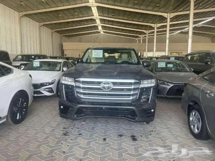 لاندكروزر S جكسار L5 بنزين 2025 - خليجي - رمادي 1