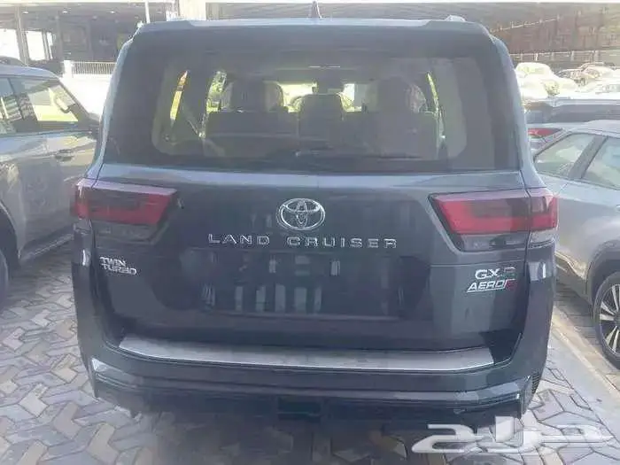 لاندكروزر S جكسار L5 بنزين 2025 - خليجي - رمادي 5