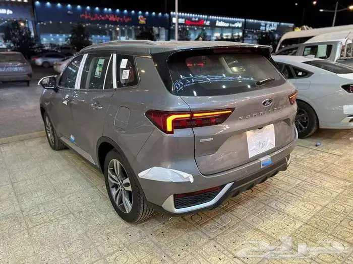 فورد تيرتوري تيتانيوم 2025 اقل الاسعار 1