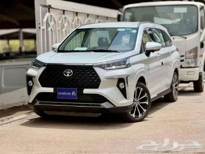 تويوتا فيلوز GLX 2025 بالنقد والتقسيط 1