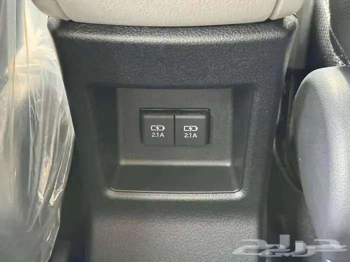 تويوتا فيلوز GLX 2025 بالنقد والتقسيط 12