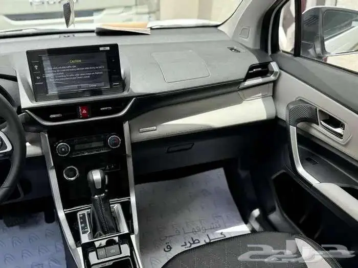 تويوتا فيلوز GLX 2025 بالنقد والتقسيط 9