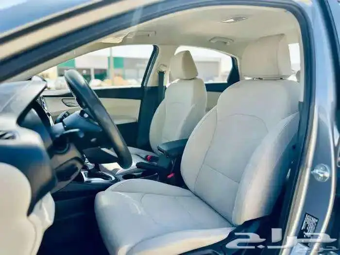 كيا سيراتو 2022 17