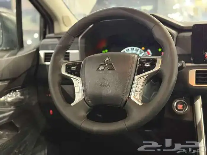 ميتسوبشي اكسباندر كروس بريميم 2025 5