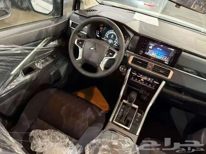 ميتسوبشي اكسباندر كروس بريميم 2025 6