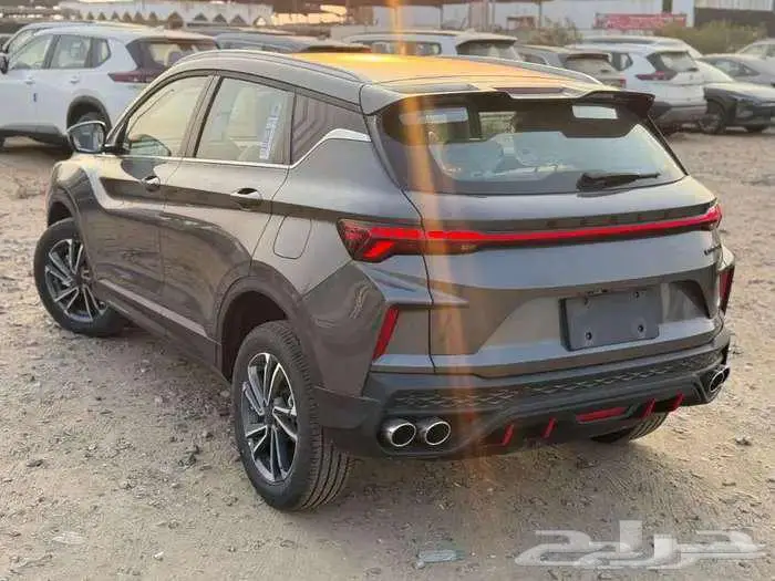 جيلي كولراي 2025 أستندر GL كاش او اقساط عرض خاص جدااا 7