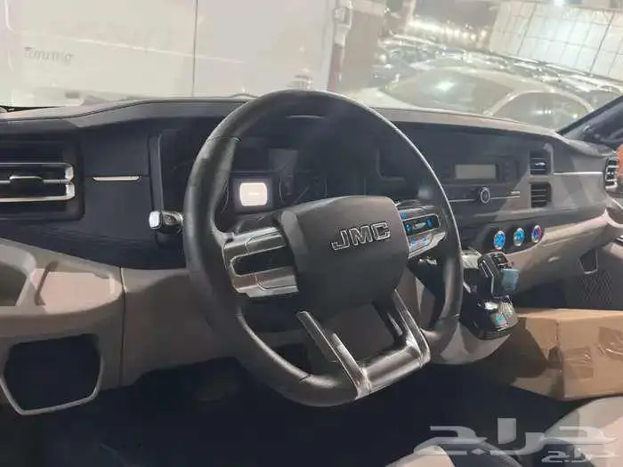 باص ركاب جى ام سى 2026 7