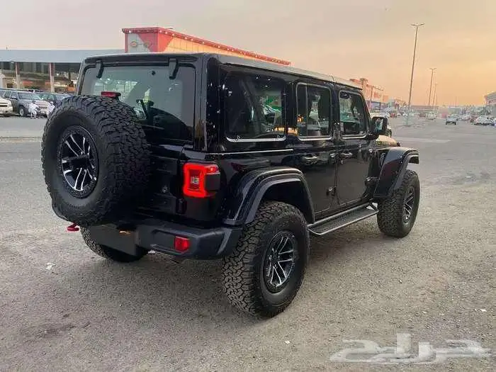 جيب رانجلر رو بيكون V4 موديل 2024 أقساط او كاش وارد بترومين 2