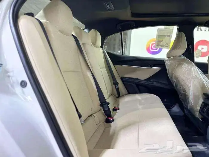 تويوتا كامرى le هايبرد موديل 2025 9