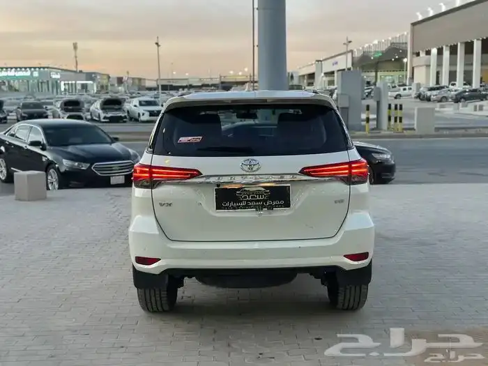 تويوتا فورتشنر 6 سلندر VX 2022 6