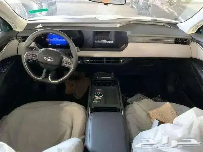 فورد تورس امبيانتي وتريند ويتانيوم 2026 عرووض 8