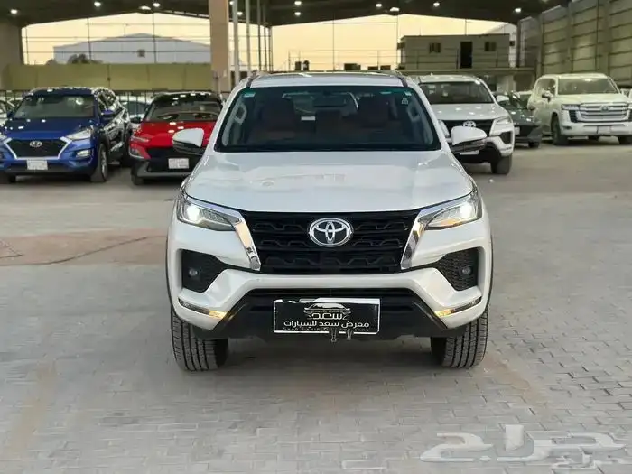 تويوتا فورتشنر 6 سلندر VX 2022 1