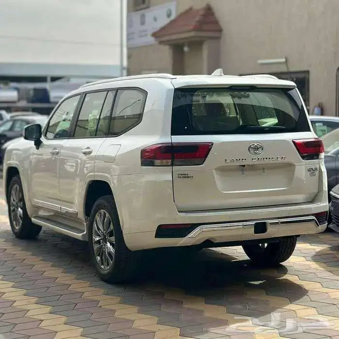 تويوتا لاندكروزر 2
