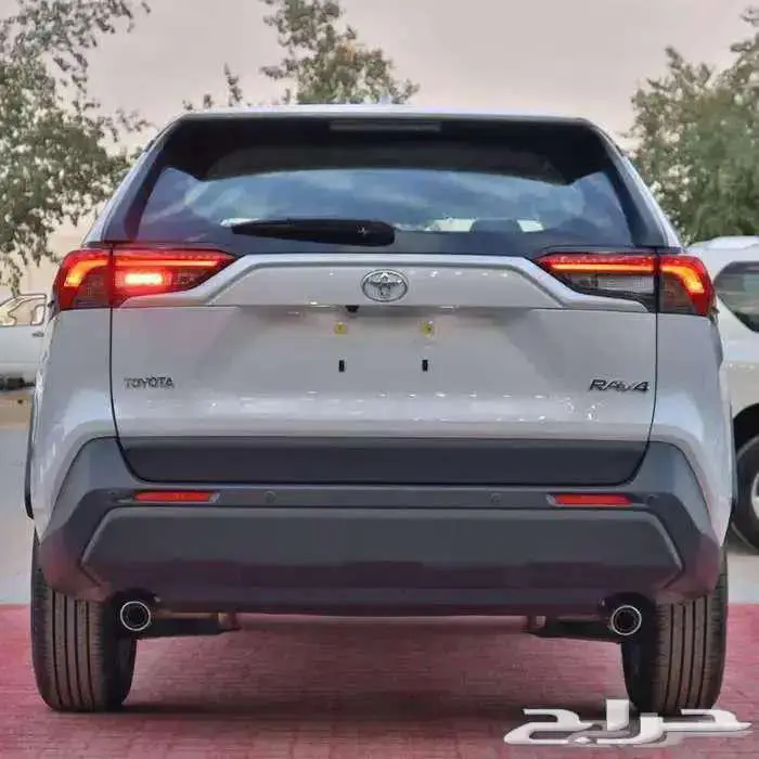 تويوتا راف فور ستاندر بدون دبل 2025 4