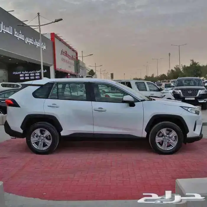 تويوتا راف فور ستاندر بدون دبل 2025 6