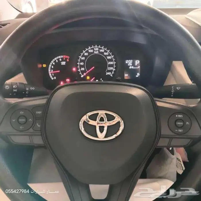 تويوتا كورلا 2.0 استاندر 2025 13