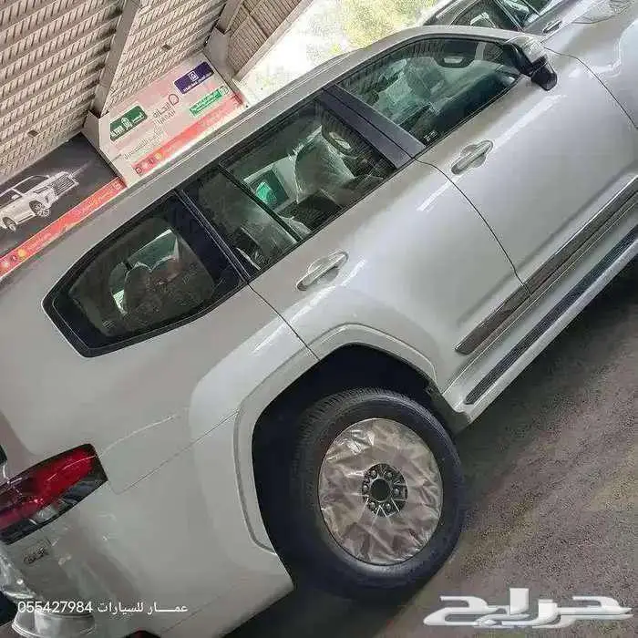 تويوتا لاندكروزر GXR L4 ديزل لوحات 2025 12
