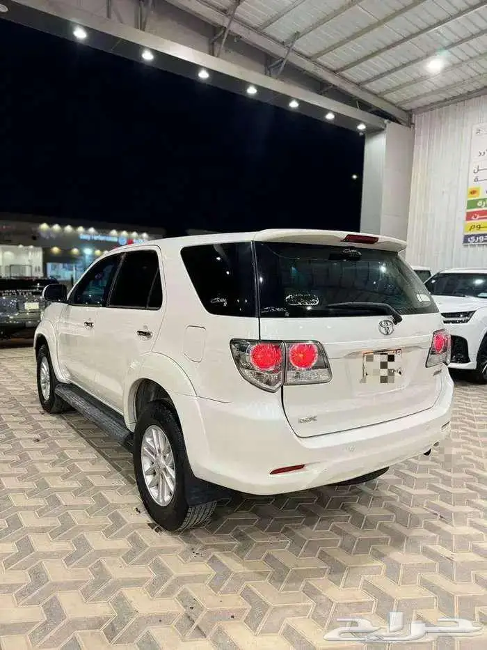 تويوتا فورتشنر موديل 2012 4