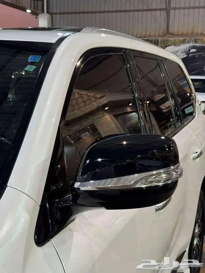 للبيع لكزس 2021 LX 570 سبورت سعودي عداد قليل 7