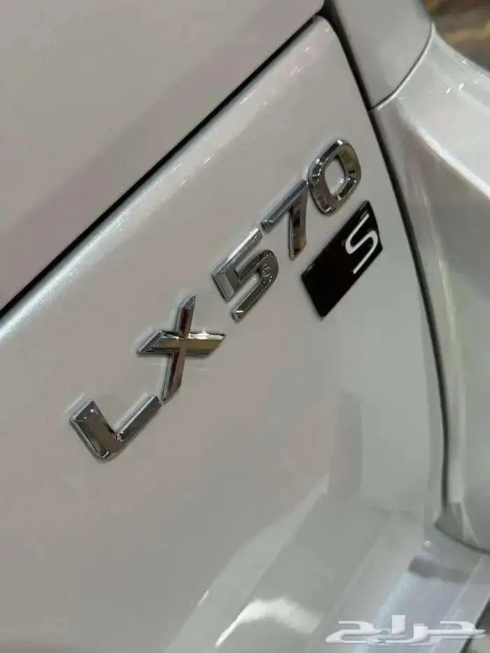 للبيع لكزس 2021 LX 570 سبورت سعودي عداد قليل 19