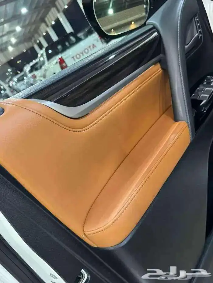 للبيع لكزس 2021 LX 570 سبورت سعودي عداد قليل 23