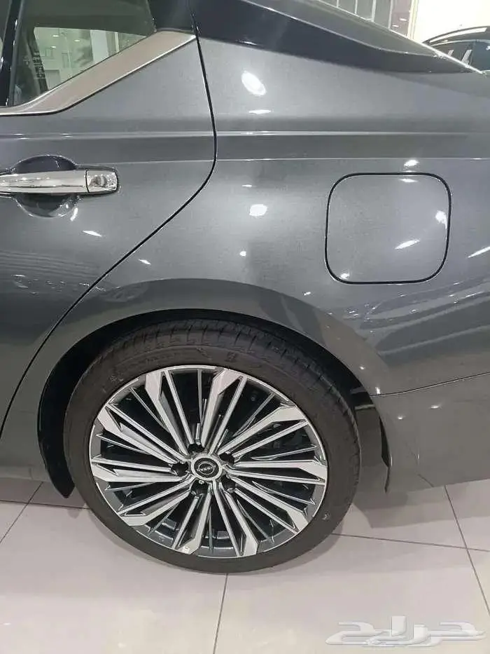 نيسان التيما SV النص فل موديل 2026 6