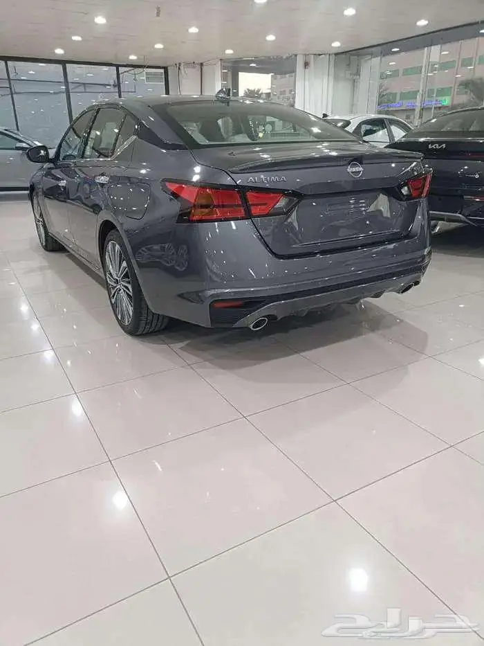 نيسان التيما SV النص فل موديل 2026 3