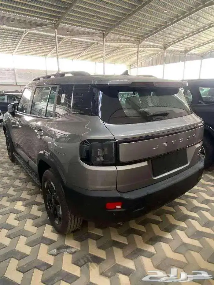 جيتور T1 لاكجري فل موديل 2025 12