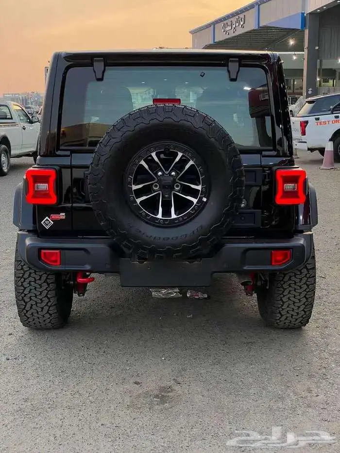 جيب رانجلر رو بيكون V4 موديل 2024 أقساط او كاش وارد بترومين 11