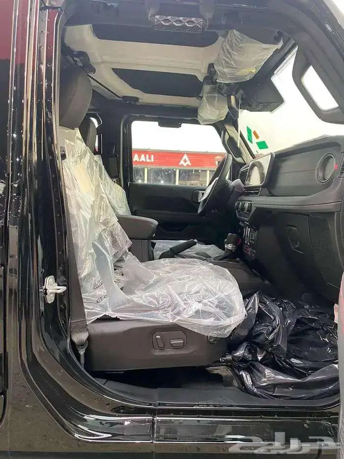 جيب رانجلر رو بيكون V4 موديل 2024 أقساط او كاش وارد بترومين 12