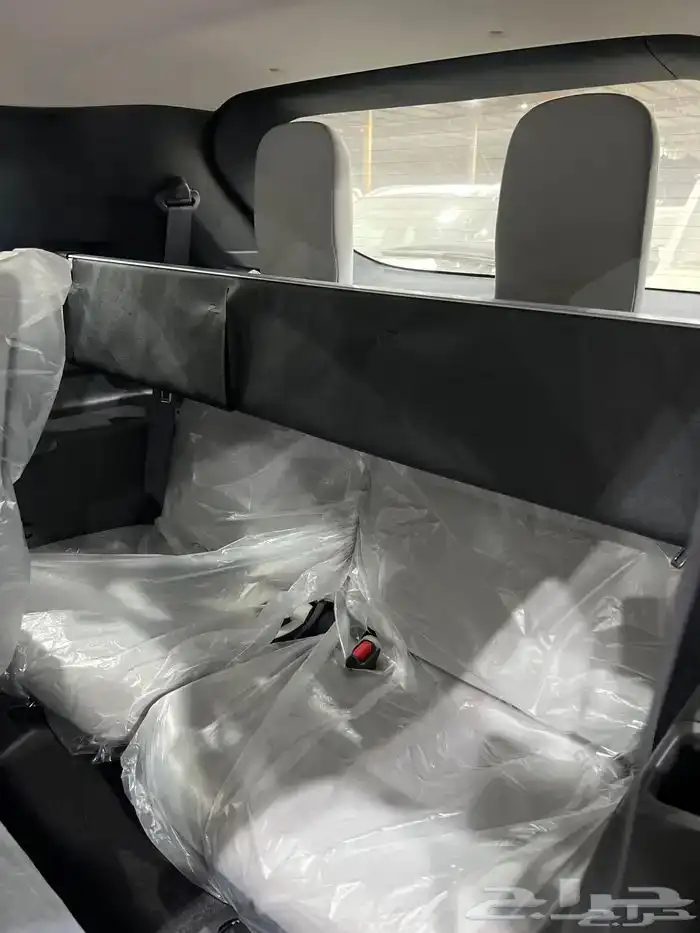 ميتسوبيشي اوتلاندر 2025 ب 96900 شامل 7 مقاعد بصمة عرض خااص 18