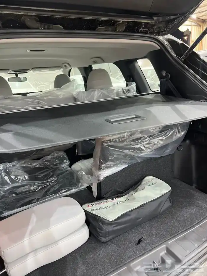 ميتسوبيشي اوتلاندر 2025 ب 96900 شامل 7 مقاعد بصمة عرض خااص 20