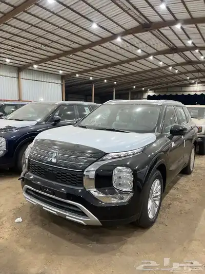 ميتسوبيشي اوتلاندر 2025 ب 96900 شامل 7 مقاعد بصمة عرض خااص index