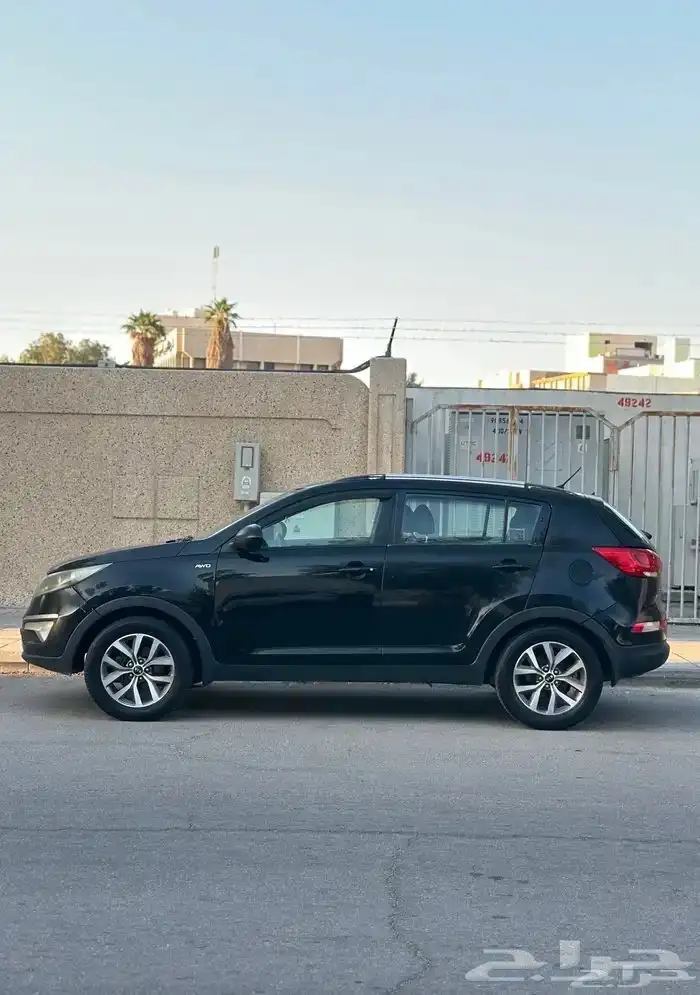 للبيع سبورتاج نص فل 2014 1