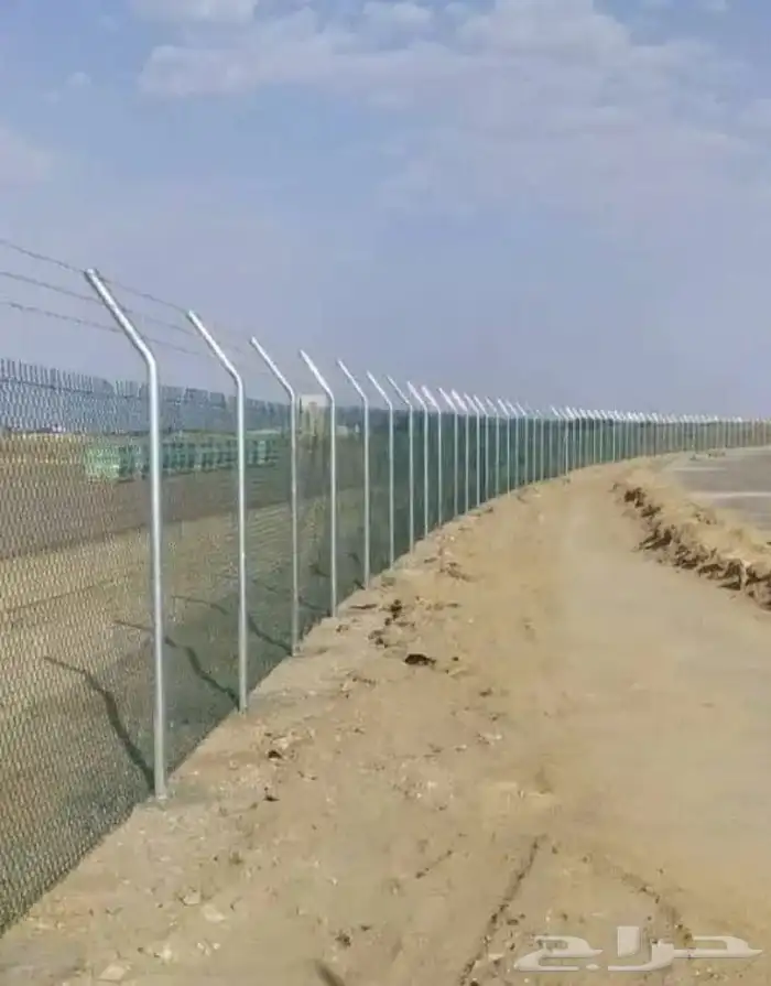 نقوم بتركيب وتوريد جميع انواع الشبوك 3