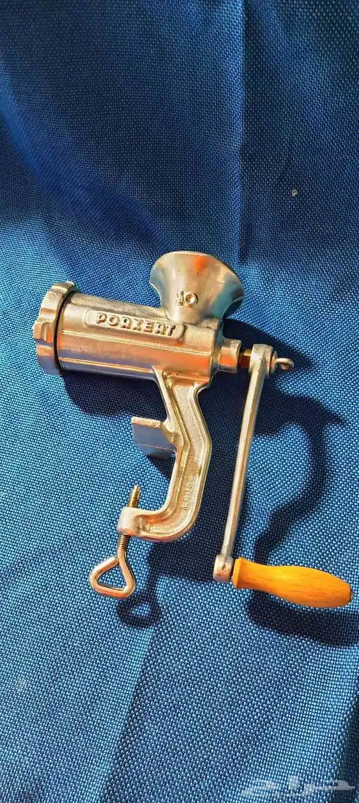 فرامه لحم كبيره اصليه صناعه قديمه 0