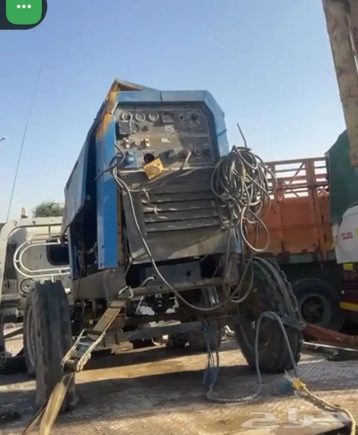 مولد كهرباء كبير مع مكينه لحام 8