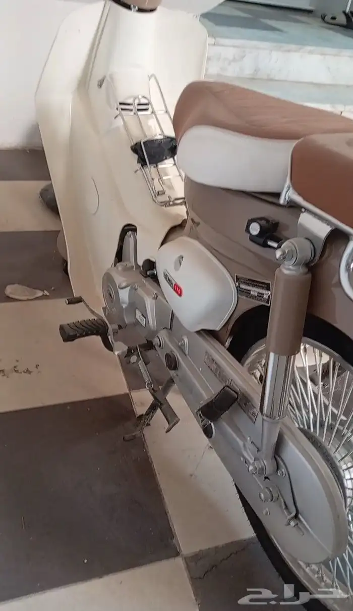 مكنه موتوسيكل للبيع لاعلى سعر مشتغلش غير اسبوع فقط واتركنت 4