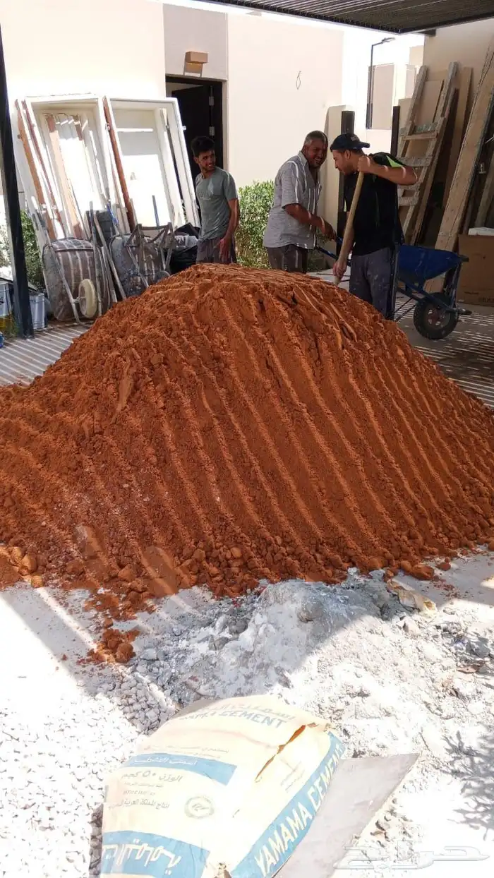 لجميع انواع الرمل والبحص والدفان والبلك ومواد البناء 42