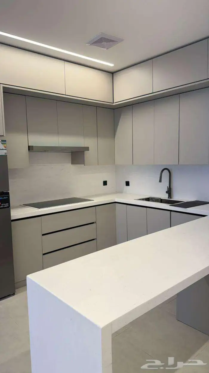 للايجار شقة حى البحر الخبر 9