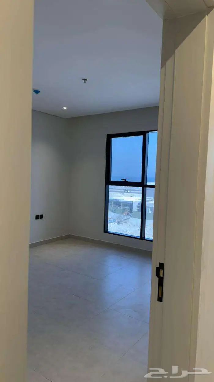 للايجار شقة حى البحر الخبر 11