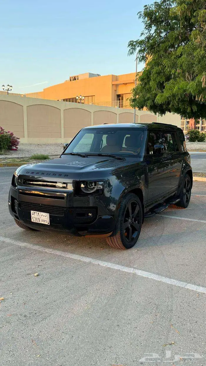 لاند روفر ديفيندر 2024 HSE 2