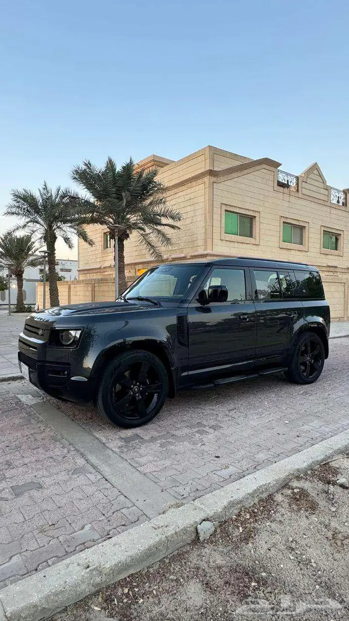 لاند روفر ديفيندر 2024 HSE 12