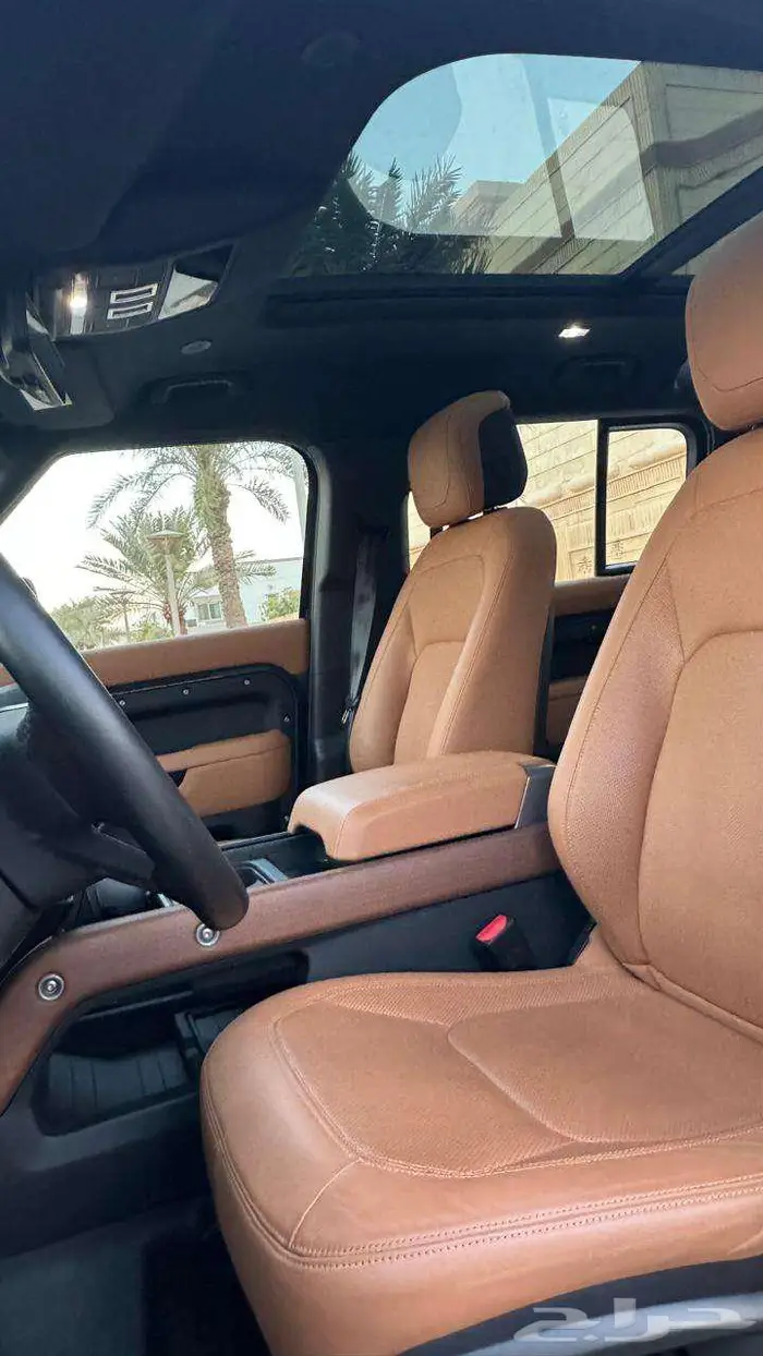 لاند روفر ديفيندر 2024 HSE 15