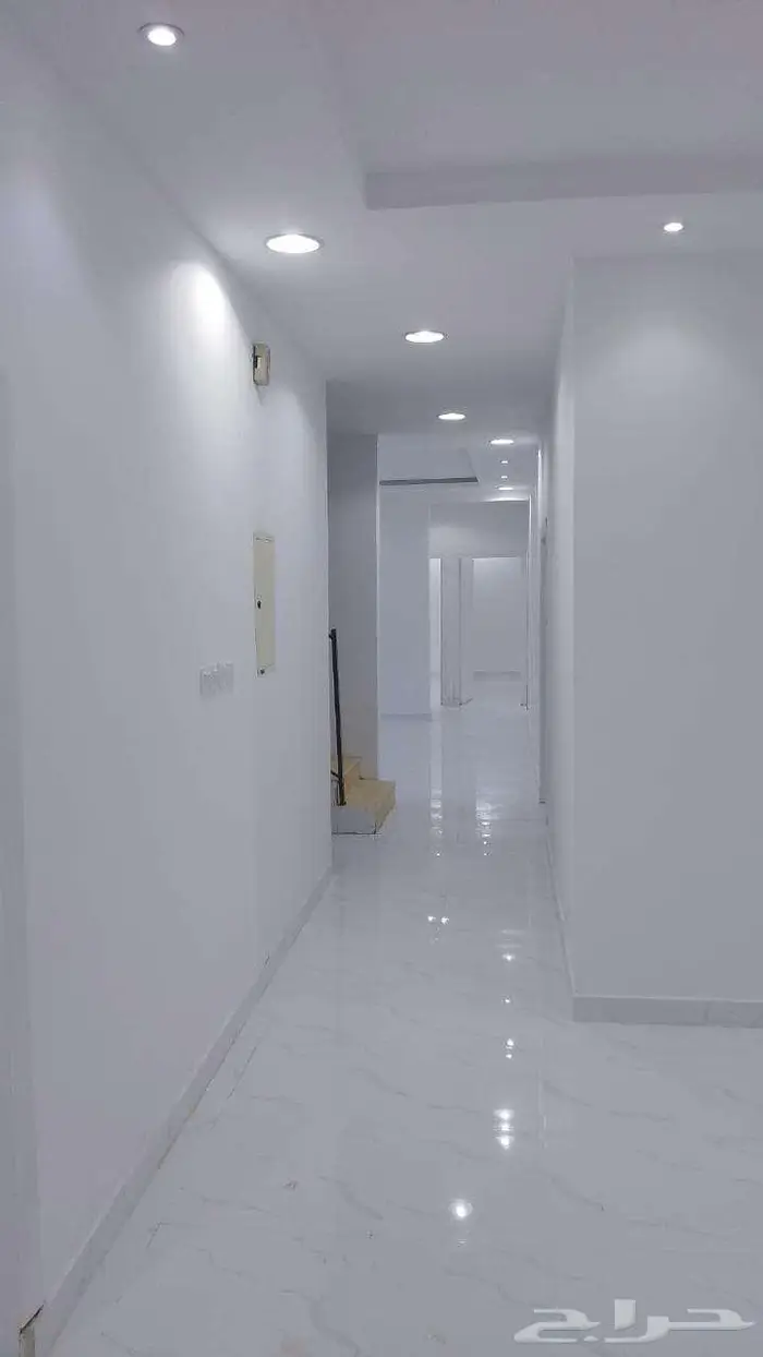 عرض خاص للمدعوم وغير المدعوم 1