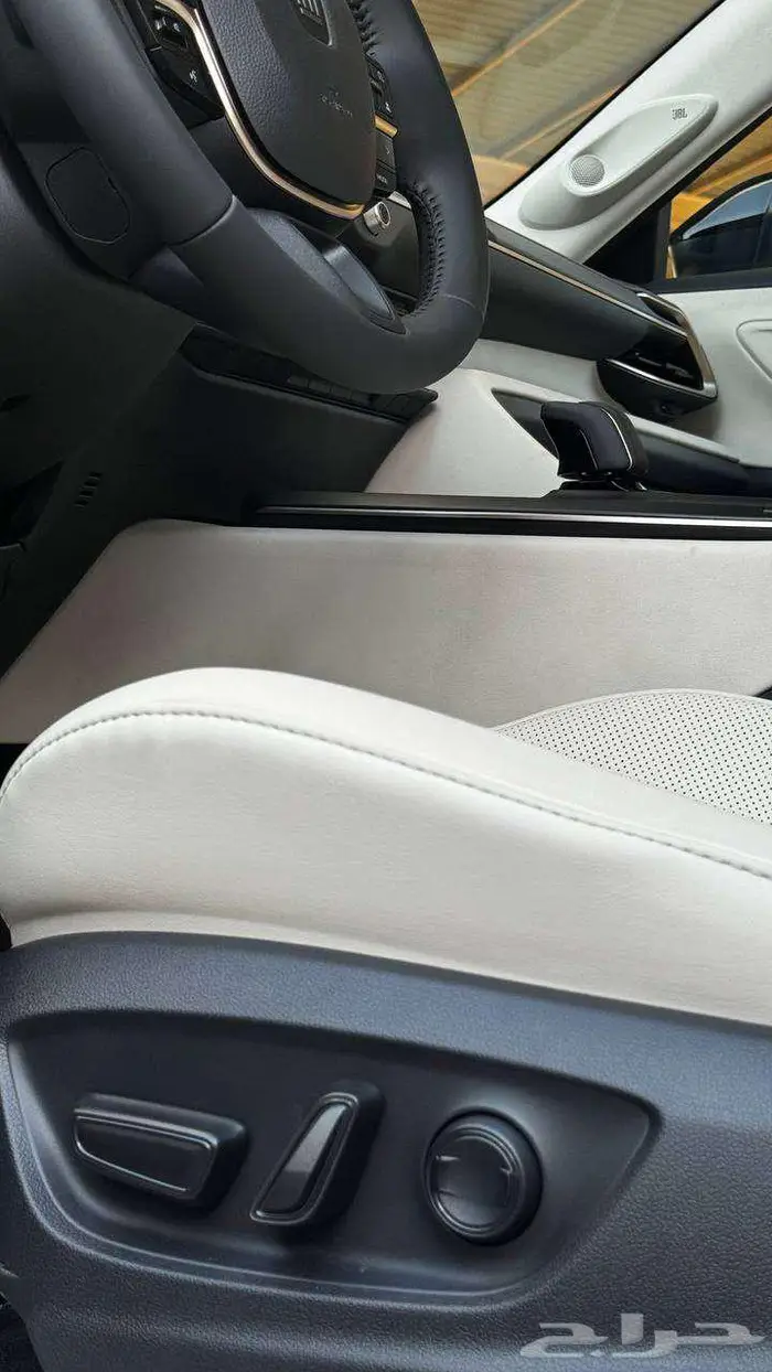 تويوتا كروان 5