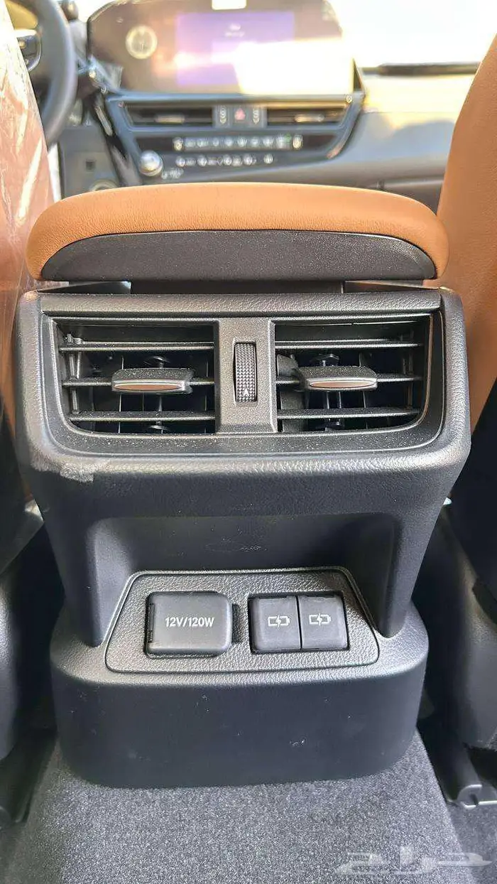 لكزس اي اس 250 موديل 2025 لدى الخضر لسيارات 5